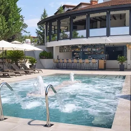 For Your Family Santa Marina Apartment *